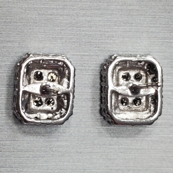 10K White Gold Earrings - Picture 8 of 10